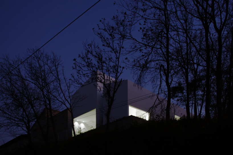 House in Ise by Takashi Yamaguchi 2